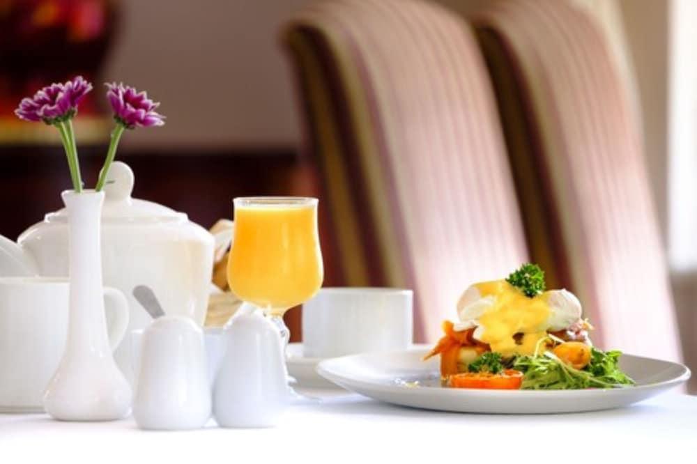 Merriman Hotel Кинварра Экстерьер фото