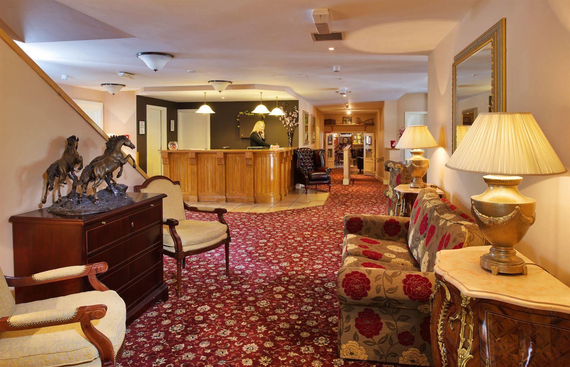 Merriman Hotel Кинварра Экстерьер фото